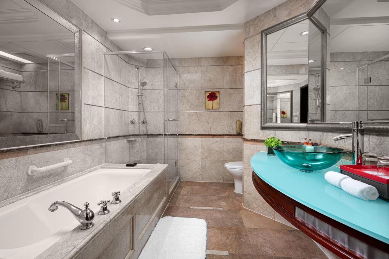 Crowne Plaza Shanghai Nanjing Road By Ihg Dış mekan fotoğraf Bathroom