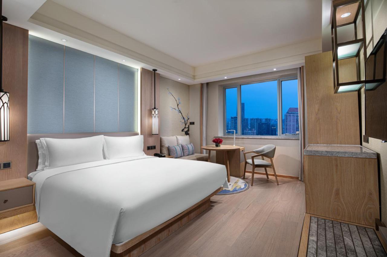 Crowne Plaza Shanghai Nanjing Road By Ihg Dış mekan fotoğraf