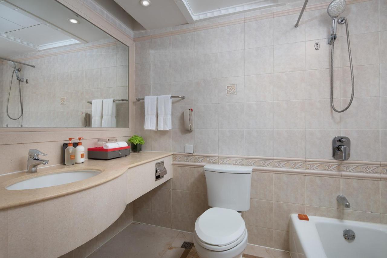 Crowne Plaza Shanghai Nanjing Road By Ihg Dış mekan fotoğraf Bathroom