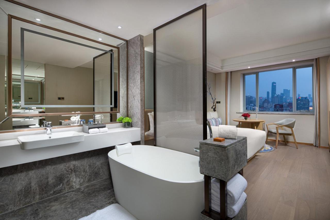 Crowne Plaza Shanghai Nanjing Road By Ihg Dış mekan fotoğraf Deluxe Suite